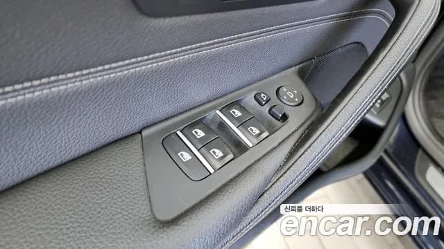 2020 BMW 5 Series (G30) 520i Luxury Sold VIN WBAJK9106LCE10418 – side profile 2020 BMW 5 Series (G30) 520i Luxury Sold VIN WBAJK9106LCE10418 – side profile