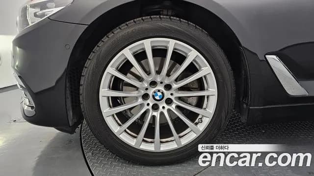 2020 BMW 5 Series (G30) 520i Luxury Sold VIN WBAJK9107LCE07026 – photo 17 2020 BMW 5 Series (G30) 520i Luxury Sold VIN WBAJK9107LCE07026 – photo 17