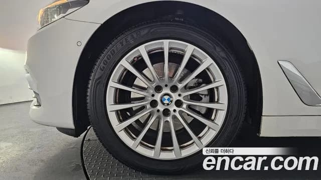 2020 BMW 5Series (G30) 520i Luxury Sold VIN WBAJK9107LCE83913 – photo 18 2020 BMW 5Series (G30) 520i Luxury Sold VIN WBAJK9107LCE83913 – photo 18