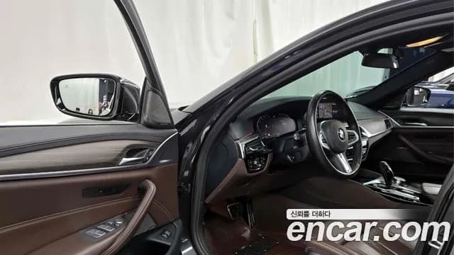 2020 BMW 5Series (G30) 520i M Sport Sold VIN WBAJK910XLCE84053 – photo 15 2020 BMW 5Series (G30) 520i M Sport Sold VIN WBAJK910XLCE84053 – photo 15