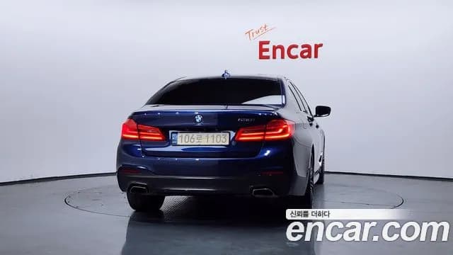 2020 BMW 5 Series (G30) 530i M Sport Package Plus Sold VIN WBAJR5104LWW74401 – interior seats 2020 BMW 5 Series (G30) 530i M Sport Package Plus Sold VIN WBAJR5104LWW74401 – interior seats