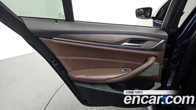 2020 BMW 5Series (G30) 530e M Sport Sold VIN WBAJS9102LCE68509 – exterior detail 2020 BMW 5Series (G30) 530e M Sport Sold VIN WBAJS9102LCE68509 – exterior detail
