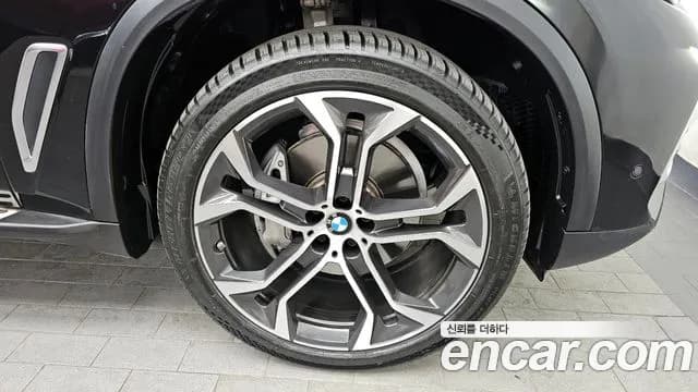 2023 BMW X5 (G05) xDrive 30d xLine Sold VIN WBAJU8108P9P71895 – exterior detail 2023 BMW X5 (G05) xDrive 30d xLine Sold VIN WBAJU8108P9P71895 – exterior detail