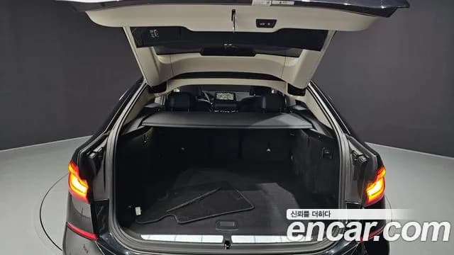 2020 BMW 6Series GT (G32) 630d xDrive Luxury Sold VIN WBAJW8100LBU65965 – side profile 2020 BMW 6Series GT (G32) 630d xDrive Luxury Sold VIN WBAJW8100LBU65965 – side profile