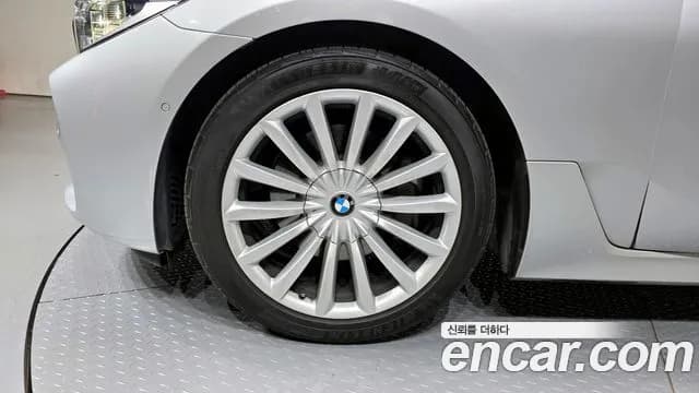 2019 BMW 6Series GT (G32) 620d Luxury Sold VIN WBAJX2100KBU93175 – photo 15 2019 BMW 6Series GT (G32) 620d Luxury Sold VIN WBAJX2100KBU93175 – photo 15