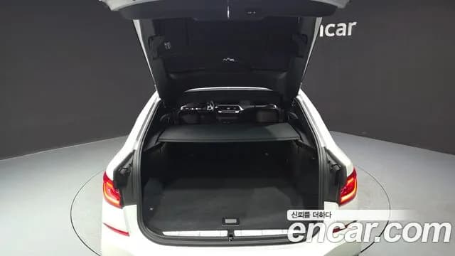 2022 BMW 6 Series GT (G32) 620d xDrive M Sport Sold VIN WBAJY0105NCJ91641 – exterior detail 2022 BMW 6 Series GT (G32) 620d xDrive M Sport Sold VIN WBAJY0105NCJ91641 – exterior detail