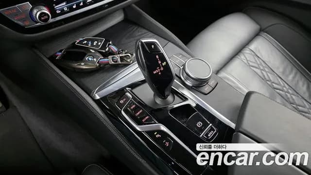 2022 BMW 6Series GT (G32) 620d xDrive M Sport Sold VIN WBAJY010666666666 – interior seats 2022 BMW 6Series GT (G32) 620d xDrive M Sport Sold VIN WBAJY010666666666 – interior seats