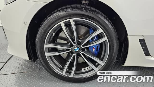 2024 BMW 6Series GT (G32) 620d M Sport Sold VIN WBAJY8109RCR28702 – front exterior 2024 BMW 6Series GT (G32) 620d M Sport Sold VIN WBAJY8109RCR28702 – front exterior