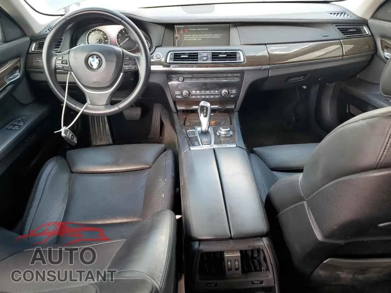 2011 BMW 7 SERIES Damaged VIN WBAKA4C54BC612866 – undercarriage 2011 BMW 7 SERIES Damaged VIN WBAKA4C54BC612866 – undercarriage