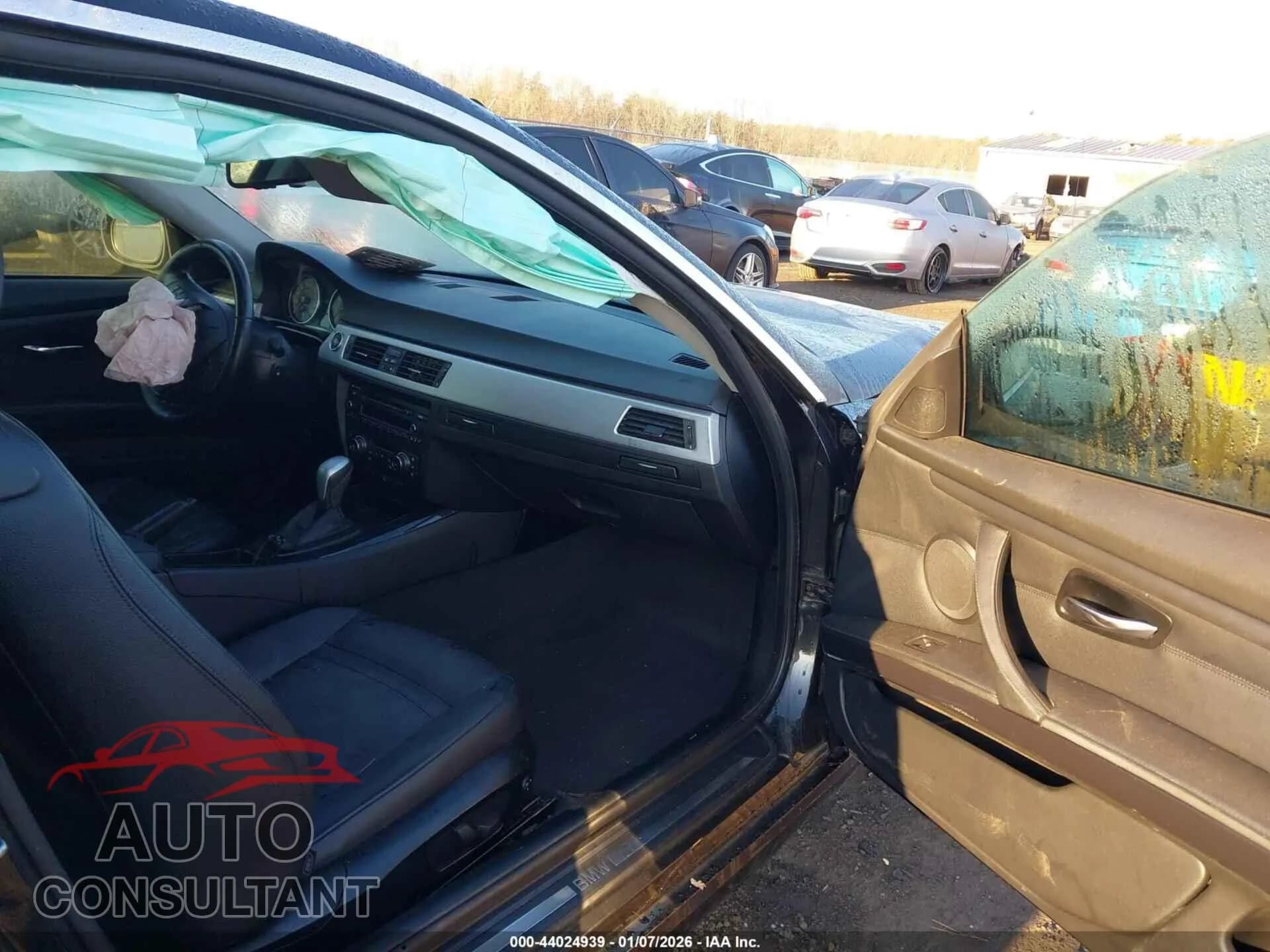 2011 BMW 328I Damaged VIN WBAKF3C50BE567649 – interior seats 2011 BMW 328I Damaged VIN WBAKF3C50BE567649 – interior seats