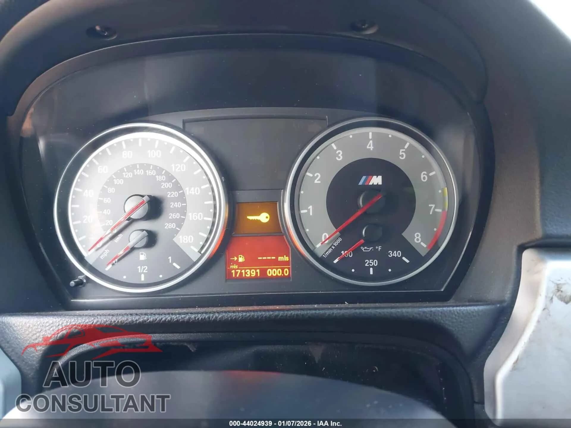 2011 BMW 328I Damaged VIN WBAKF3C50BE567649 – exterior detail 2011 BMW 328I Damaged VIN WBAKF3C50BE567649 – exterior detail