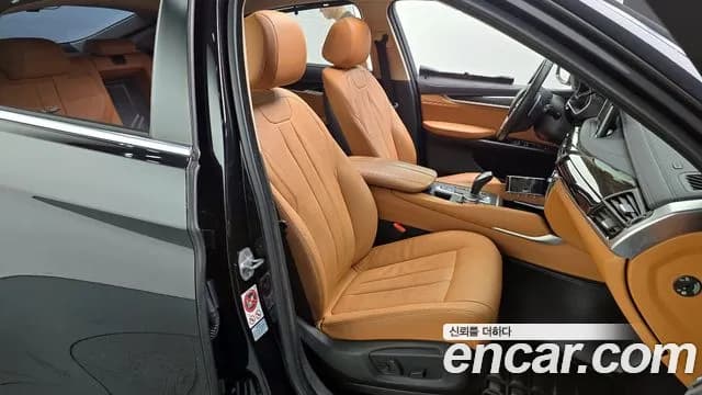 2018 BMW X6 (F16) xDrive 30d Sold VIN WBAKV2100J0Y39245 – interior seats 2018 BMW X6 (F16) xDrive 30d Sold VIN WBAKV2100J0Y39245 – interior seats