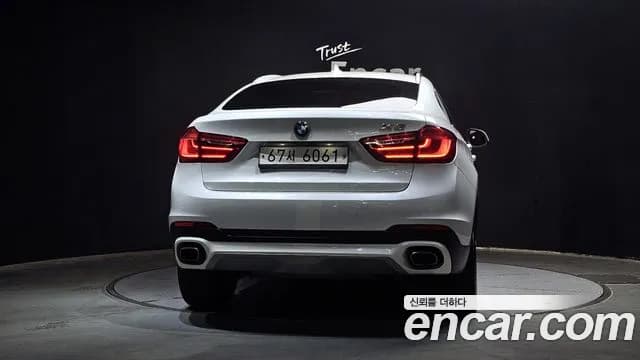 2017 BMW X6 (F16) xDrive 30d Sold VIN WBAKV210XH0V44406 – trunk area 2017 BMW X6 (F16) xDrive 30d Sold VIN WBAKV210XH0V44406 – trunk area