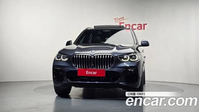 2020 BMW X5 (G05) xDrive 45e M Sport Sold VIN WBATA6100L9D57089 – interior seats 2020 BMW X5 (G05) xDrive 45e M Sport Sold VIN WBATA6100L9D57089 – interior seats