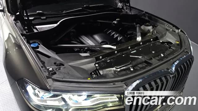 2021 BMW X7 (G07) xDrive 40d Design Pure Excellence 6-Seater Sold VIN WBATB4109M9G35104 – interior seats 2021 BMW X7 (G07) xDrive 40d Design Pure Excellence 6-Seater Sold VIN WBATB4109M9G35104 – interior seats
