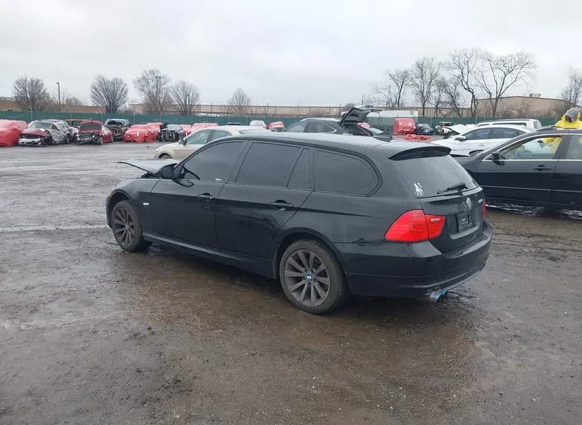 2011 BMW 328i Used VIN WBAUU3C5XBA543090 – engine bay 2011 BMW 328i Used VIN WBAUU3C5XBA543090 – engine bay