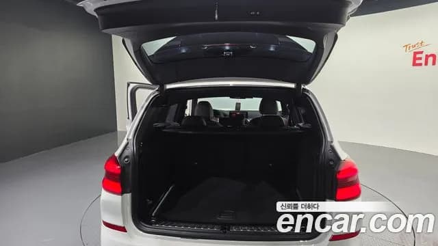 2021 BMW X3 (G01) xDrive 20d M sports Online Exclusive Edition Sold VIN WBAUZ3102M9G79567 – trunk area 2021 BMW X3 (G01) xDrive 20d M sports Online Exclusive Edition Sold VIN WBAUZ3102M9G79567 – trunk area
