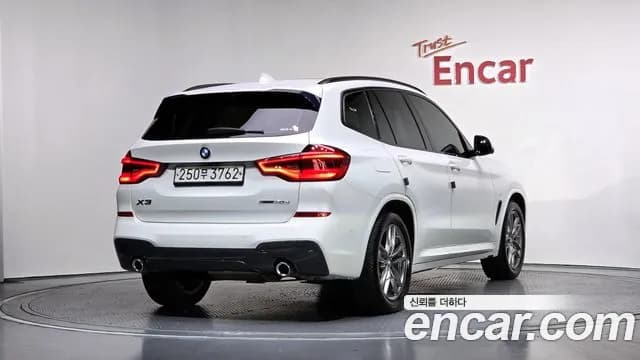 2020 BMW X3 (G01) xDrive 20d M Sport Sold VIN WBAUZ3104L9B29740 – trunk area 2020 BMW X3 (G01) xDrive 20d M Sport Sold VIN WBAUZ3104L9B29740 – trunk area
