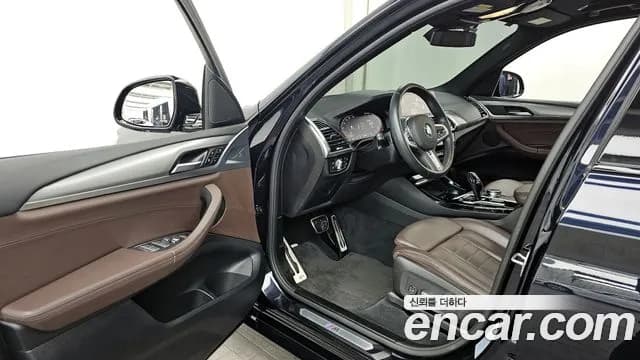 2020 BMW X3 (G01) xDrive 20d M Sport Sold VIN WBAUZ3109LLT05732 – trunk area 2020 BMW X3 (G01) xDrive 20d M Sport Sold VIN WBAUZ3109LLT05732 – trunk area