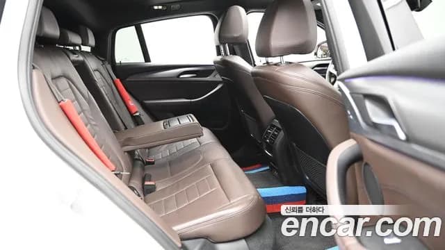 2020 BMW X4 (G02) xDrive20d M Sport Sold VIN WBAVJ9103L9A45469 – interior seats 2020 BMW X4 (G02) xDrive20d M Sport Sold VIN WBAVJ9103L9A45469 – interior seats