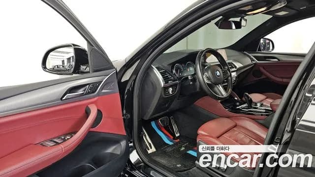 2019 BMW X4 (G02) xDrive20d M Sport Sold VIN WBAVJ9108K9A39617 – trunk area 2019 BMW X4 (G02) xDrive20d M Sport Sold VIN WBAVJ9108K9A39617 – trunk area