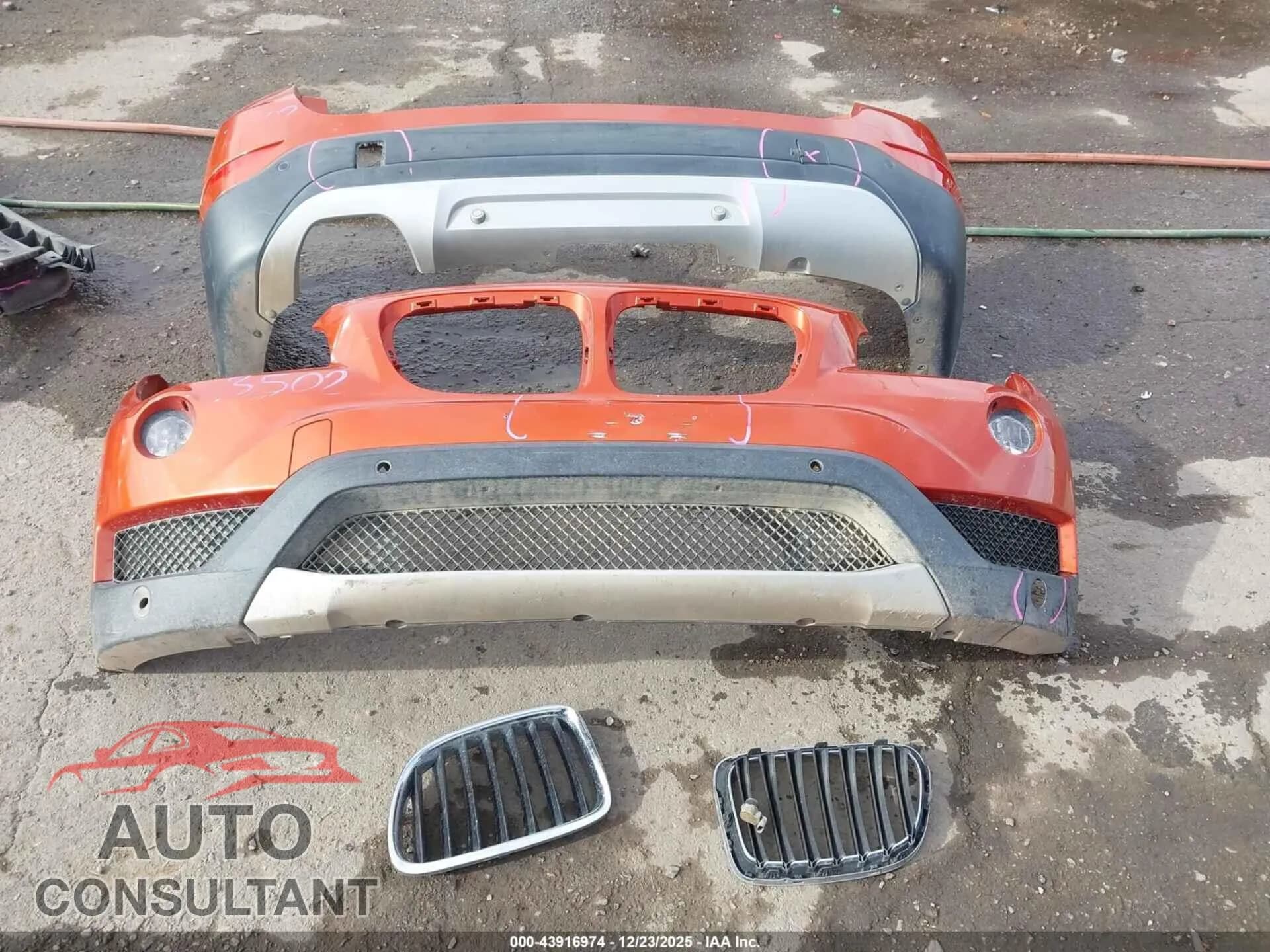 2014 BMW X1 Damaged VIN WBAVL1C52EVY15088 – photo 12 2014 BMW X1 Damaged VIN WBAVL1C52EVY15088 – photo 12