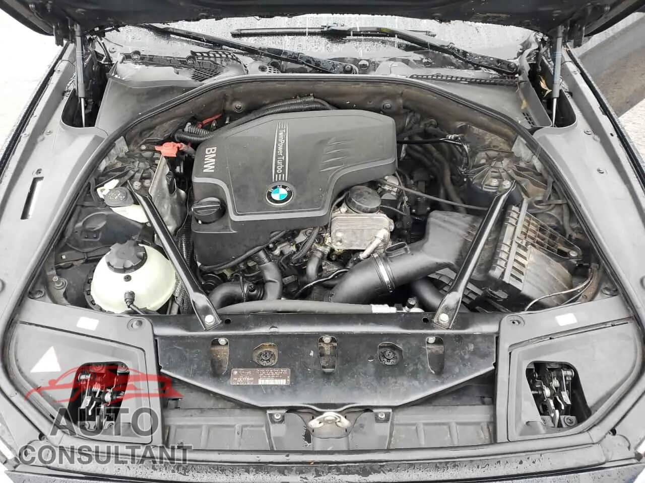 2013 BMW 5 SERIES Damaged VIN WBAXG5C54DD234653 – photo 11 2013 BMW 5 SERIES Damaged VIN WBAXG5C54DD234653 – photo 11