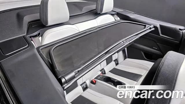 2025 BMW M4 (G82) M4 Convertible Competition M xDrive Sold VIN WBS41BA07SCT95880 – photo 17 2025 BMW M4 (G82) M4 Convertible Competition M xDrive Sold VIN WBS41BA07SCT95880 – photo 17