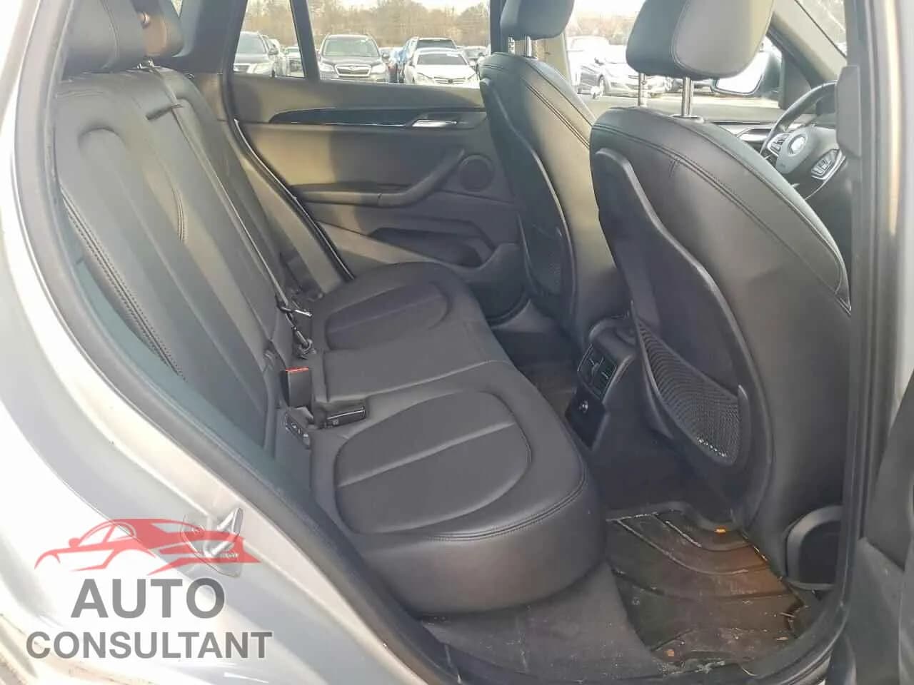 2018 BMW X1 Damaged VIN WBXHT3C32J5L24222 – photo 11 2018 BMW X1 Damaged VIN WBXHT3C32J5L24222 – photo 11