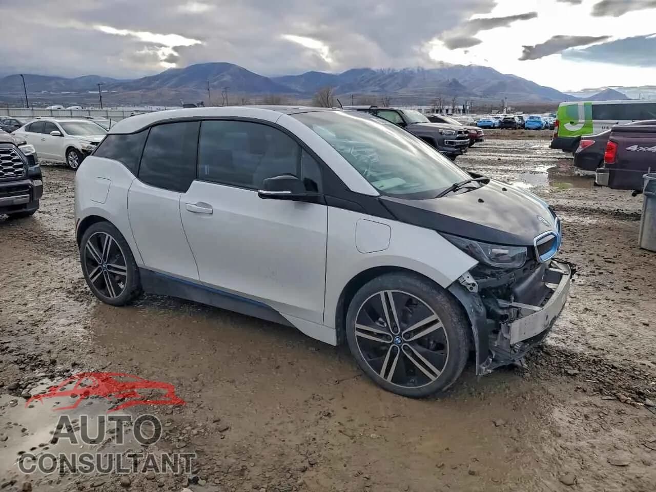 2017 BMW I SERIES Damaged VIN WBY1Z8C37HV891819 – dashboard 2017 BMW I SERIES Damaged VIN WBY1Z8C37HV891819 – dashboard