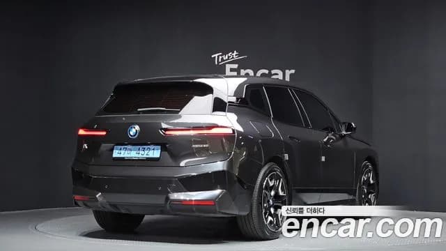 2023 BMW iX xDrive50 Sports Plus Sold VIN WBY21CF06PCL46205 – exterior detail 2023 BMW iX xDrive50 Sports Plus Sold VIN WBY21CF06PCL46205 – exterior detail