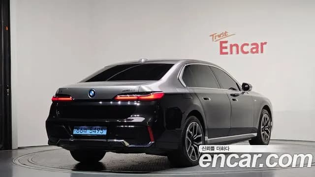 2024 BMW i7 (G70) eDrive 50 M Sport Sold VIN WBY41EJ01RCR37041 – undercarriage 2024 BMW i7 (G70) eDrive 50 M Sport Sold VIN WBY41EJ01RCR37041 – undercarriage