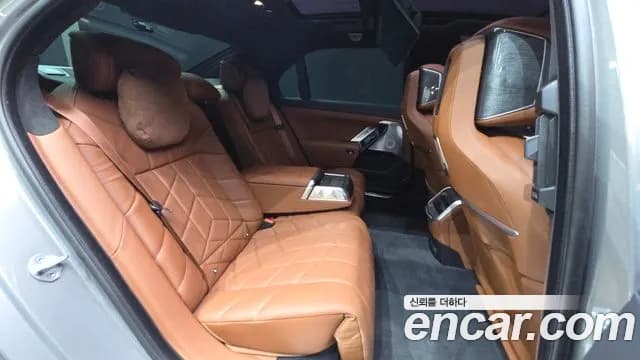 2023 BMW i7 (G70) xDrive 60 M sport Sold VIN WBY51EJ02PCN86156 – engine bay 2023 BMW i7 (G70) xDrive 60 M sport Sold VIN WBY51EJ02PCN86156 – engine bay