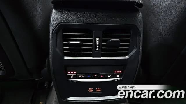 2024 BMW i4 eDrive40 M Sports Pro Sold VIN WBY71AW00RFR13116 – interior seats 2024 BMW i4 eDrive40 M Sports Pro Sold VIN WBY71AW00RFR13116 – interior seats