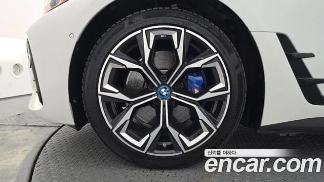 2024 BMW i4 eDrive40 M Sports Pro Sold VIN WBY71AW05RFS51145 – photo 14 2024 BMW i4 eDrive40 M Sports Pro Sold VIN WBY71AW05RFS51145 – photo 14