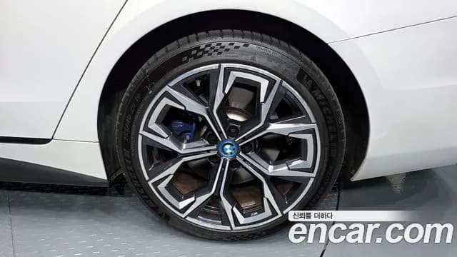 2022 BMW i4 eDrive40 M Sports Pro Sold VIN WBY71AW06NFN21364 – interior seats 2022 BMW i4 eDrive40 M Sports Pro Sold VIN WBY71AW06NFN21364 – interior seats