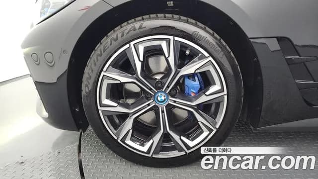 2022 BMW i4 eDrive40 M Sports Pro Sold VIN WBY71AW0XNFM81029 – photo 14 2022 BMW i4 eDrive40 M Sports Pro Sold VIN WBY71AW0XNFM81029 – photo 14