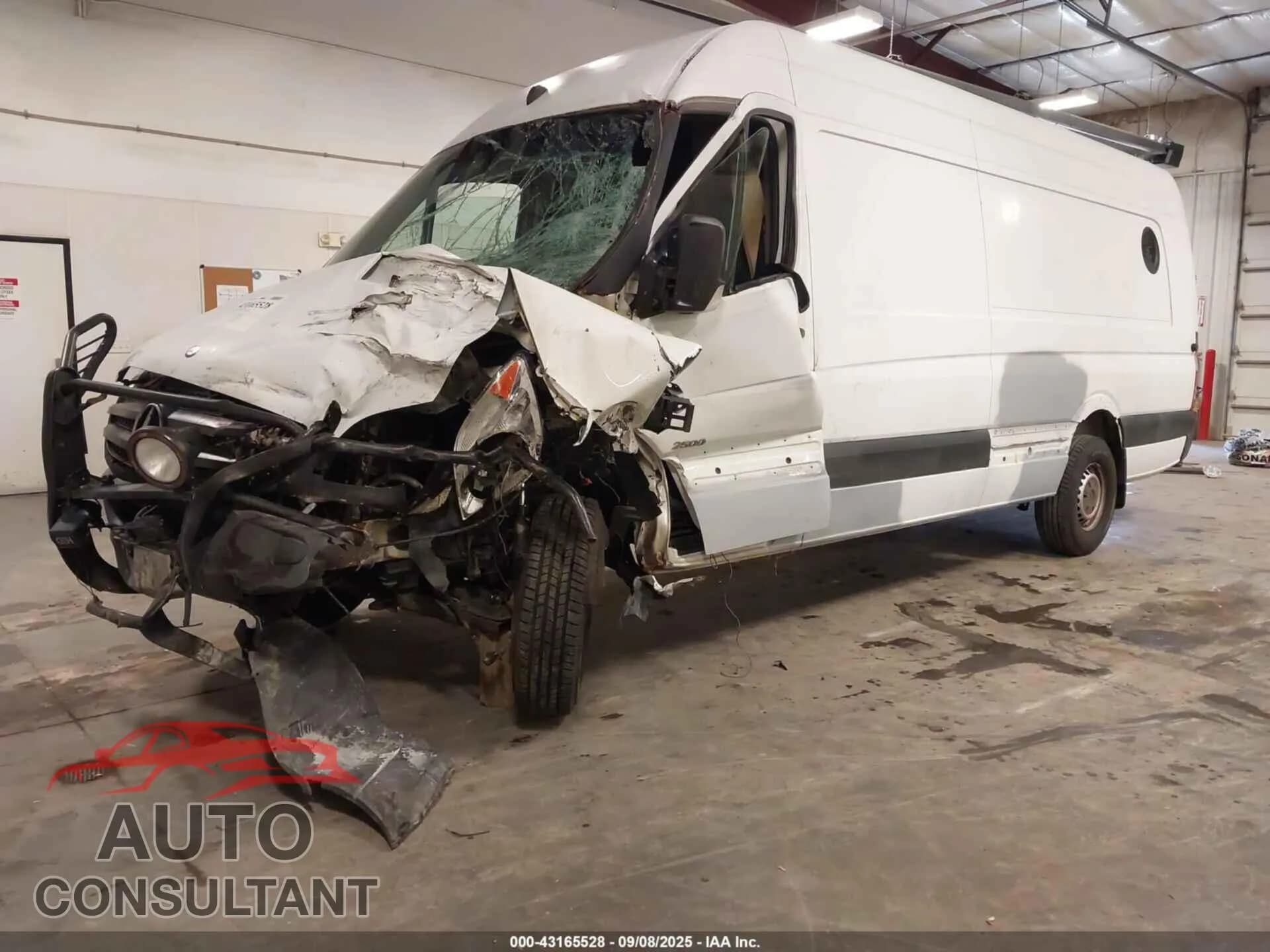 2013 MERCEDES-BENZ SPRINTER 2500 Damaged VIN WD3PE8CC6D5737565 – rear exterior 2013 MERCEDES-BENZ SPRINTER 2500 Damaged VIN WD3PE8CC6D5737565 – rear exterior