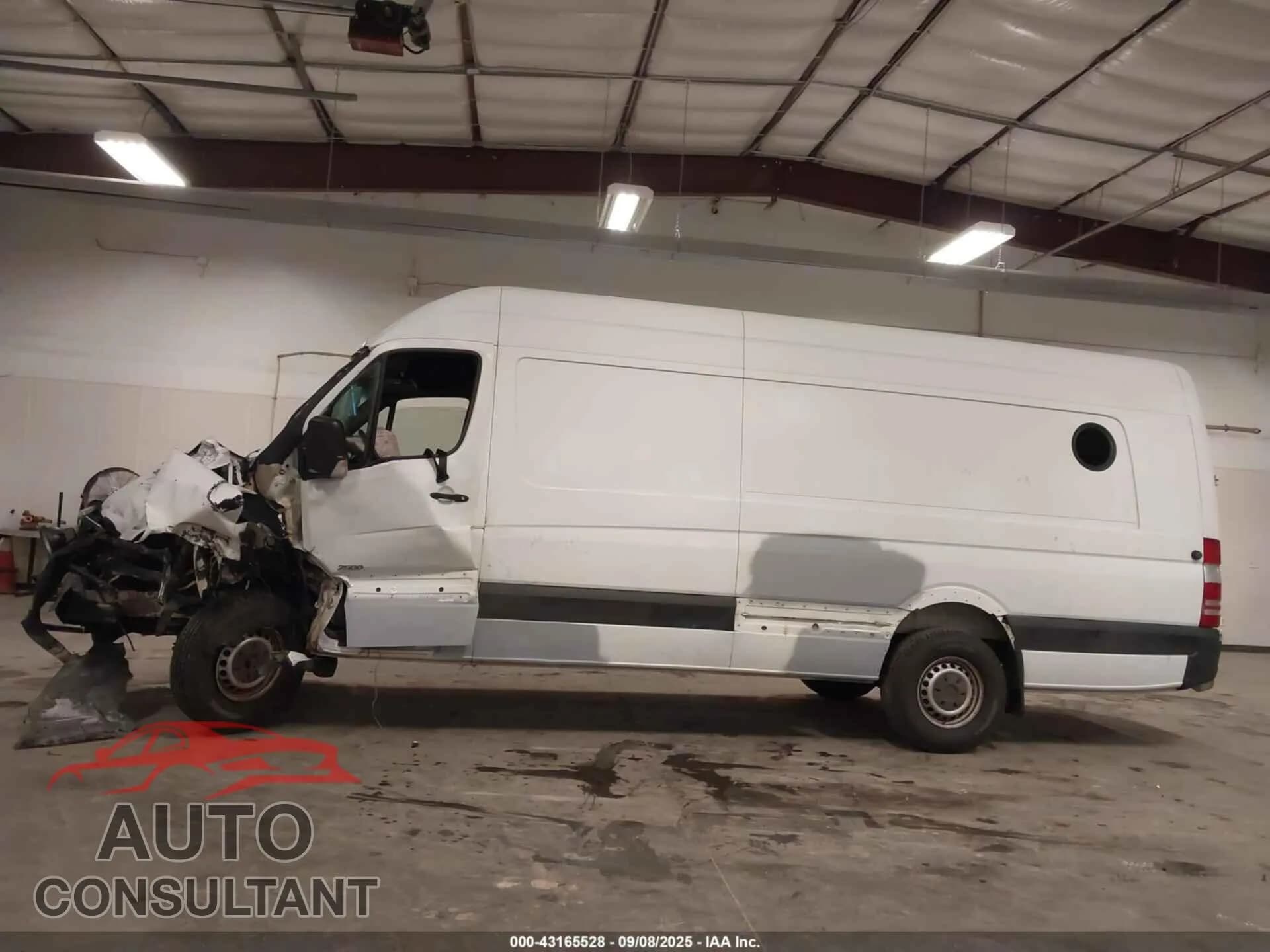 2013 MERCEDES-BENZ SPRINTER 2500 Damaged VIN WD3PE8CC6D5737565 – photo 17 2013 MERCEDES-BENZ SPRINTER 2500 Damaged VIN WD3PE8CC6D5737565 – photo 17