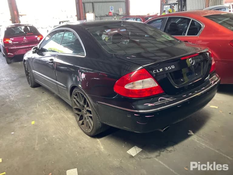 2006 Mercedes-Benz CLK-Class Used VIN WDB2093562F191959 – rear exterior 2006 Mercedes-Benz CLK-Class Used VIN WDB2093562F191959 – rear exterior