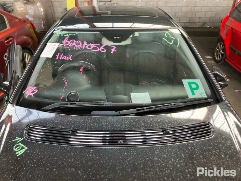 2006 Mercedes-Benz CLK-Class Used VIN WDB2093562F191959 – trunk area 2006 Mercedes-Benz CLK-Class Used VIN WDB2093562F191959 – trunk area