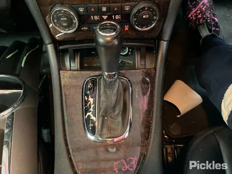 2006 Mercedes-Benz CLK-Class Used VIN WDB2093562F191959 – photo 13 2006 Mercedes-Benz CLK-Class Used VIN WDB2093562F191959 – photo 13