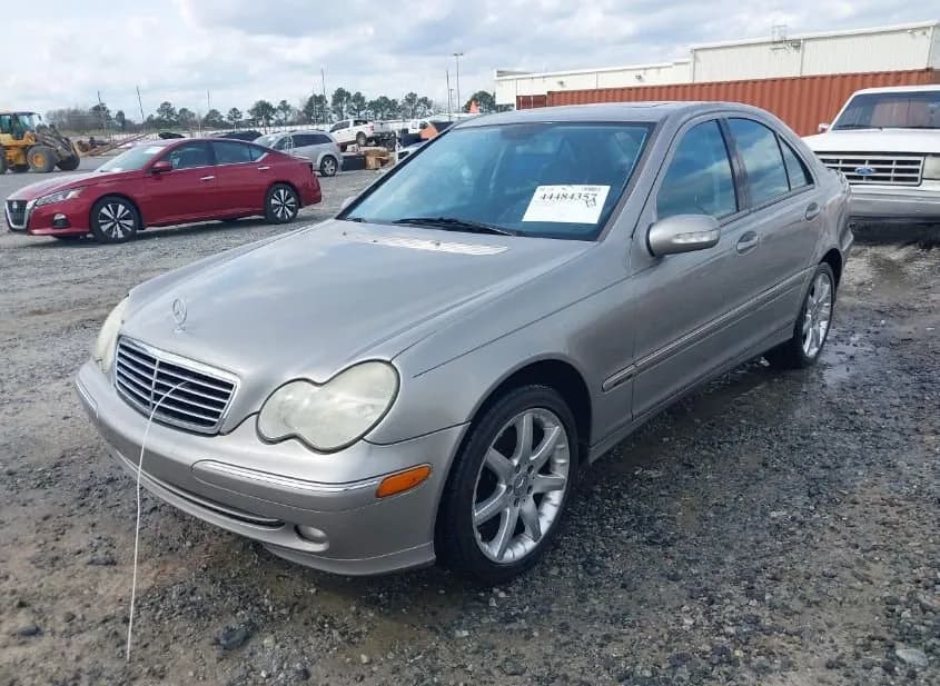 2003 MERCEDES-BENZ C-Class Used VIN WDBRF40J73F418559 – interior seats 2003 MERCEDES-BENZ C-Class Used VIN WDBRF40J73F418559 – interior seats