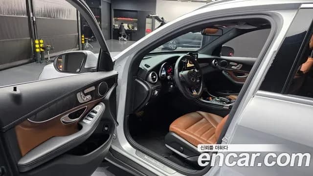 2017 Mercedes-Benz GLC-Class X253 GLC220 d 4MATIC Premium Sold VIN WDC0G0FB3HF189332 – photo 12 2017 Mercedes-Benz GLC-Class X253 GLC220 d 4MATIC Premium Sold VIN WDC0G0FB3HF189332 – photo 12