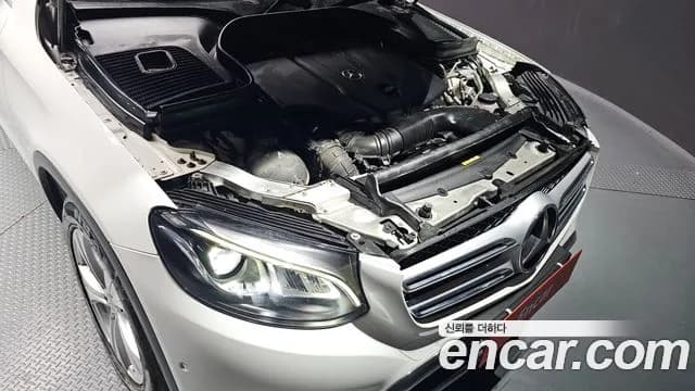 2018 Mercedes-Benz GLC-Class X253 GLC220 d 4MATIC Sold VIN WDC0G0FB9JF450615 – trunk area 2018 Mercedes-Benz GLC-Class X253 GLC220 d 4MATIC Sold VIN WDC0G0FB9JF450615 – trunk area