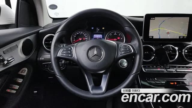 2018 Mercedes-Benz GLC-Class X253 GLC220 d 4MATIC Sold VIN WDC0G0FBXJF449358 – engine bay 2018 Mercedes-Benz GLC-Class X253 GLC220 d 4MATIC Sold VIN WDC0G0FBXJF449358 – engine bay