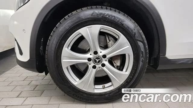 2018 Mercedes-Benz GLC-Class X253 GLC220 d 4MATIC Sold VIN WDC0G0FBXJF449358 – photo 16 2018 Mercedes-Benz GLC-Class X253 GLC220 d 4MATIC Sold VIN WDC0G0FBXJF449358 – photo 16
