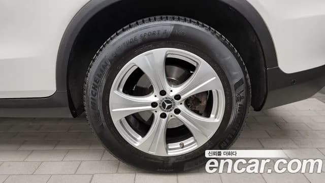 2018 Mercedes-Benz GLC-Class X253 GLC220 d 4MATIC Sold VIN WDC0G0FBXJF449358 – photo 26 2018 Mercedes-Benz GLC-Class X253 GLC220 d 4MATIC Sold VIN WDC0G0FBXJF449358 – photo 26