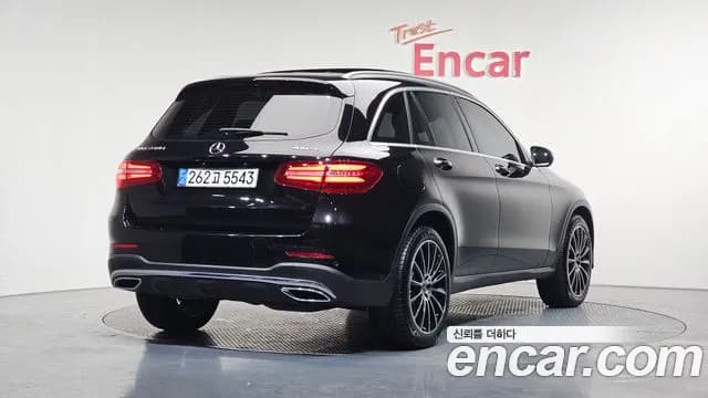 2017 Mercedes-Benz GLC-Class X253 GLC250 d 4MATIC Sold VIN WDC0G0KB5HF269558 – front exterior 2017 Mercedes-Benz GLC-Class X253 GLC250 d 4MATIC Sold VIN WDC0G0KB5HF269558 – front exterior