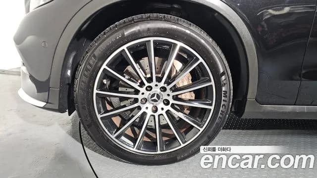 2017 Mercedes-Benz GLC-Class X253 GLC250 d 4MATIC Sold VIN WDC0G0KB5HF269558 – side profile 2017 Mercedes-Benz GLC-Class X253 GLC250 d 4MATIC Sold VIN WDC0G0KB5HF269558 – side profile